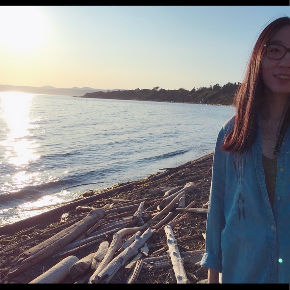 Meet your Posher, Veronica - Picture 1 of 5